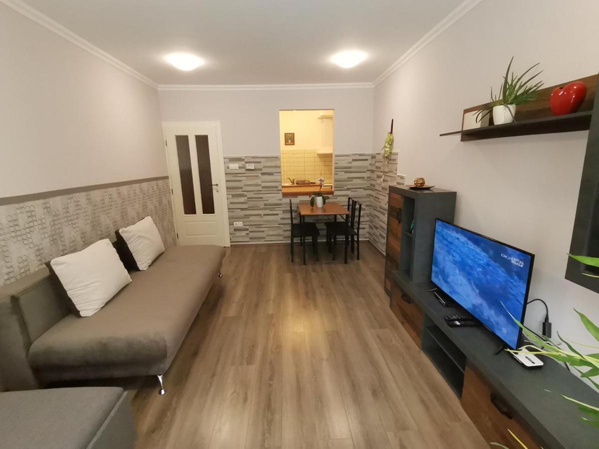 Carpe Diem Apartment Hajduszoboszlo Exterior photo