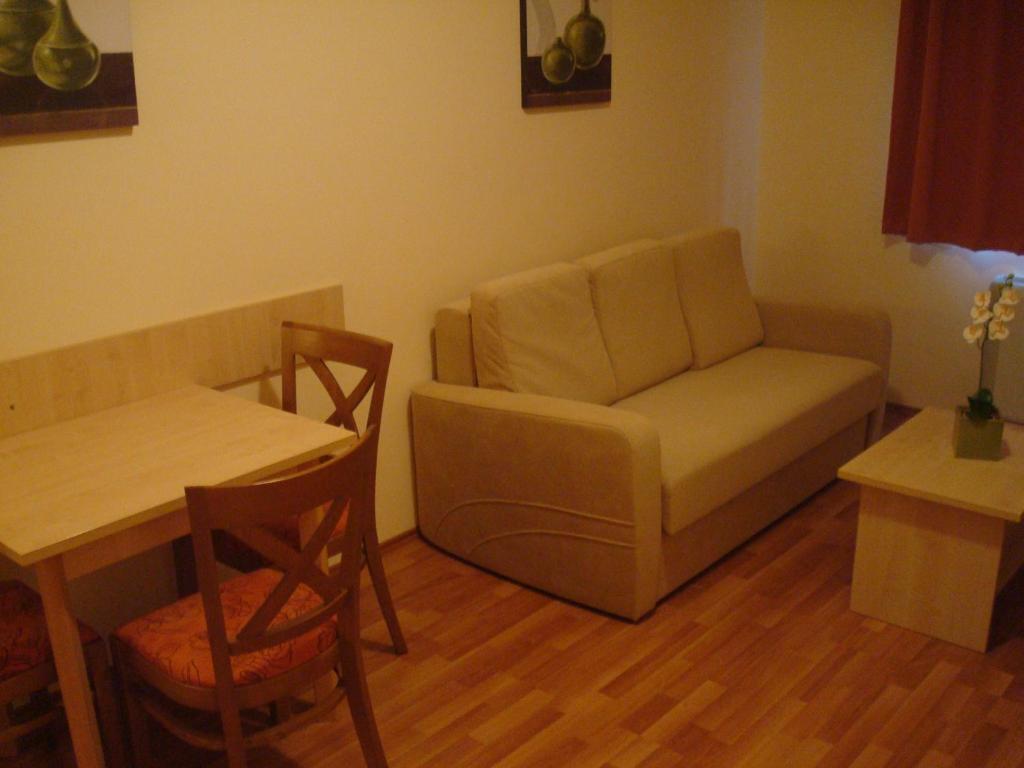 Carpe Diem Apartment Hajduszoboszlo Room photo