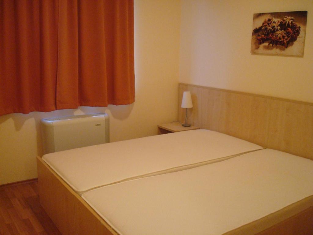 Carpe Diem Apartment Hajduszoboszlo Room photo